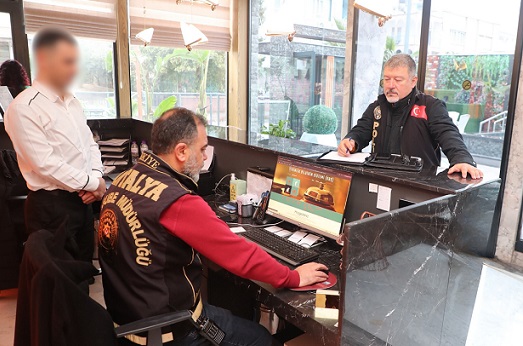 Antalya’da Konaklama Tesisleri ve Araç Kiralama Firmaları Denetlendi