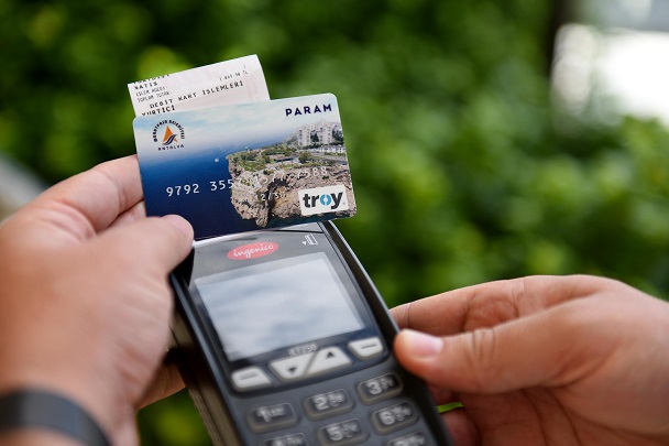 Muratpaşa’da Çevreci Komşu Kart projesi 51 milyon kişiye nefes oldu