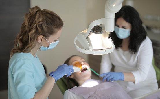 Ağızda Oluşan Enfeksiyonlar Zamanla Tüm Vücudu Etkileyebilir!