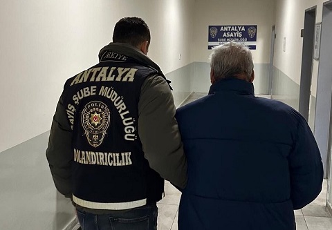 Antalya’da Dolandırıcılık Olaylarının Şüphelisi 1 Şahıs Tutuklandı