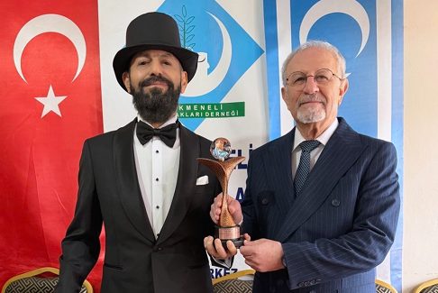 Akif Manaf “Barış ve İnsan Hakları Ödülü” ile Onurlandırıldı