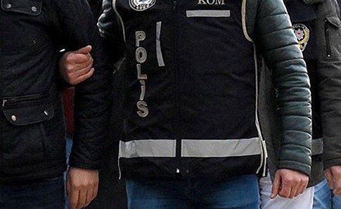 Antalya’da suç örgütü operasyonunda yakalanan 4 şüpheli tutuklandı