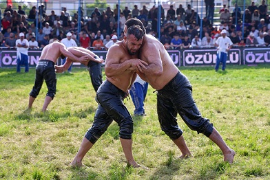Manavgat’ta Yağlı Güreş Heyecanı Başladı