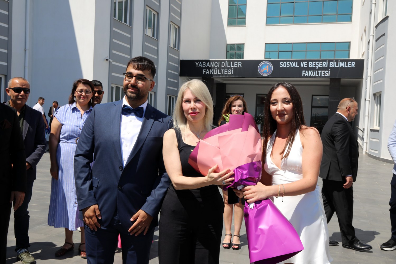 Manavgat Sosyal ve Beşeri Bilimler Fakültesi Öğrencileri Mezun Oldu
