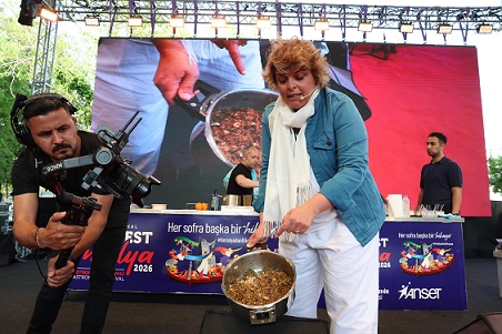 Antalya’da Ünlü şefler ve lezzet tutkunları Foodfest’te buluştu