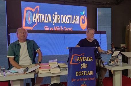 Antalya Şiir Dostları şiir ve müzikle buluştu