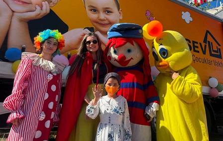LÖSEV İyilikler Tırı Marmara Bölgesi’ndeki Aileleriyle Buluştu