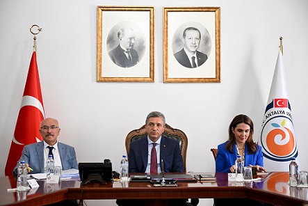 Antalya’da Deniz çöpleri eylem planı toplantısı gerçekleştirildi