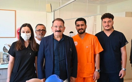 Prof. Dr. Behzat Özkan, Elmalı Devlet Hastanesini ziyaret