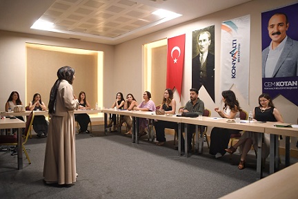 Konyaaltı Belediyesi’nden Personele Psikolojik İlk Yardım Desteği