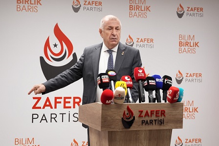 Ümit Özdağ, “Bu Yasa Değişikliklerini Yapınca Şehitleri Ailelerine Geri Verecek Misiniz?”