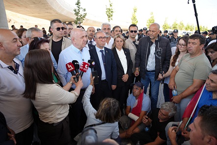 Ümit Özdağ,“PKK’lılara Gösterdiğiniz Şefkati Bu İnsanlara Göstermeyecek Misiniz?”