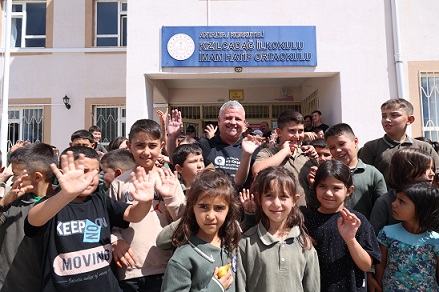 Korkuteli’nde Öğrencilere Ücretsiz Saç Kesimi Desteği