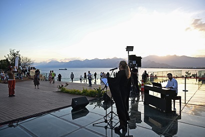 Antalya’nın Tarihi Mekânında Müzik Ziyafeti