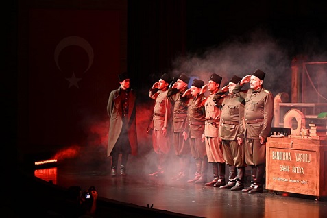 Kepez’de yılın tiyatro sezonu “Bandırma Vapuru” ile açılıyor