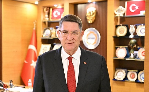 Adlıhan Dere: “Cumhuriyet Emanetine Sahip Çıkmalıyız”