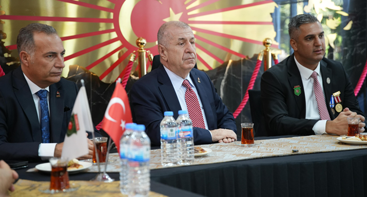 Ümit Özdağ Antalya’da: Şehit aileleri ve gazilerle buluştu